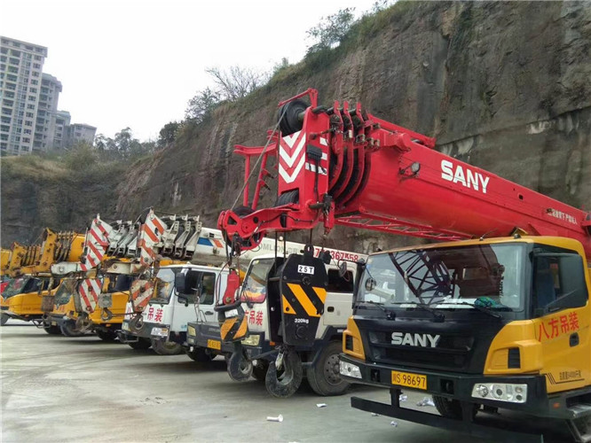 锡林郭勒盟吊车出租按什么计费？台班费、单次费、里程费怎么算？